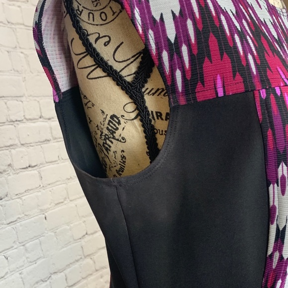 Women's Sleeveless Jacquard Dress - Picture 5 of 5